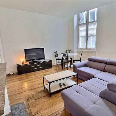 Wonderhost, Superbes Volumes Et Charme De L'Ancien Pau Exterior foto